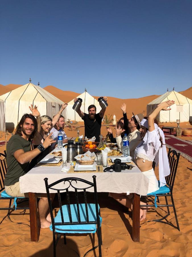 Hotel Luxury Maktoub Merzouga Esterno foto