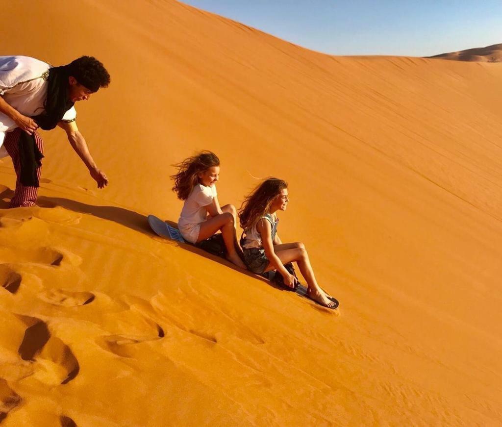 Hotel Luxury Maktoub Merzouga Esterno foto