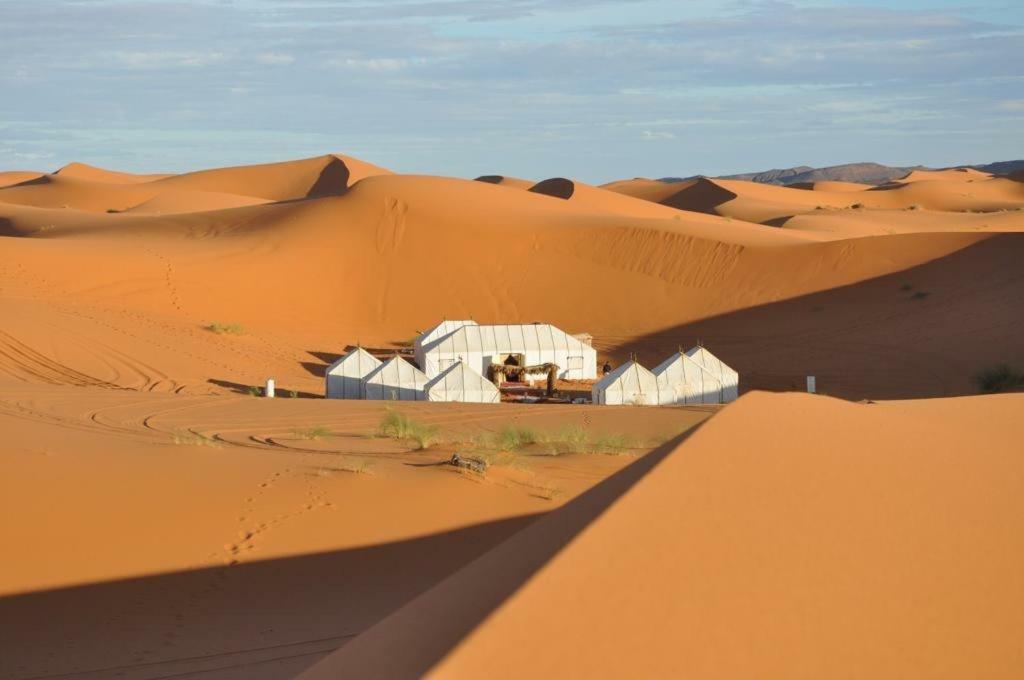 Hotel Luxury Maktoub Merzouga Esterno foto